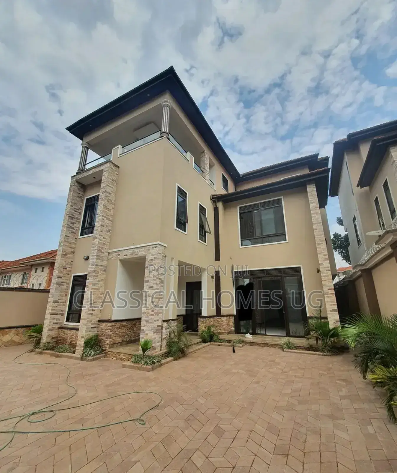 5bdrm Duplex in Naguru, Central Division for rent