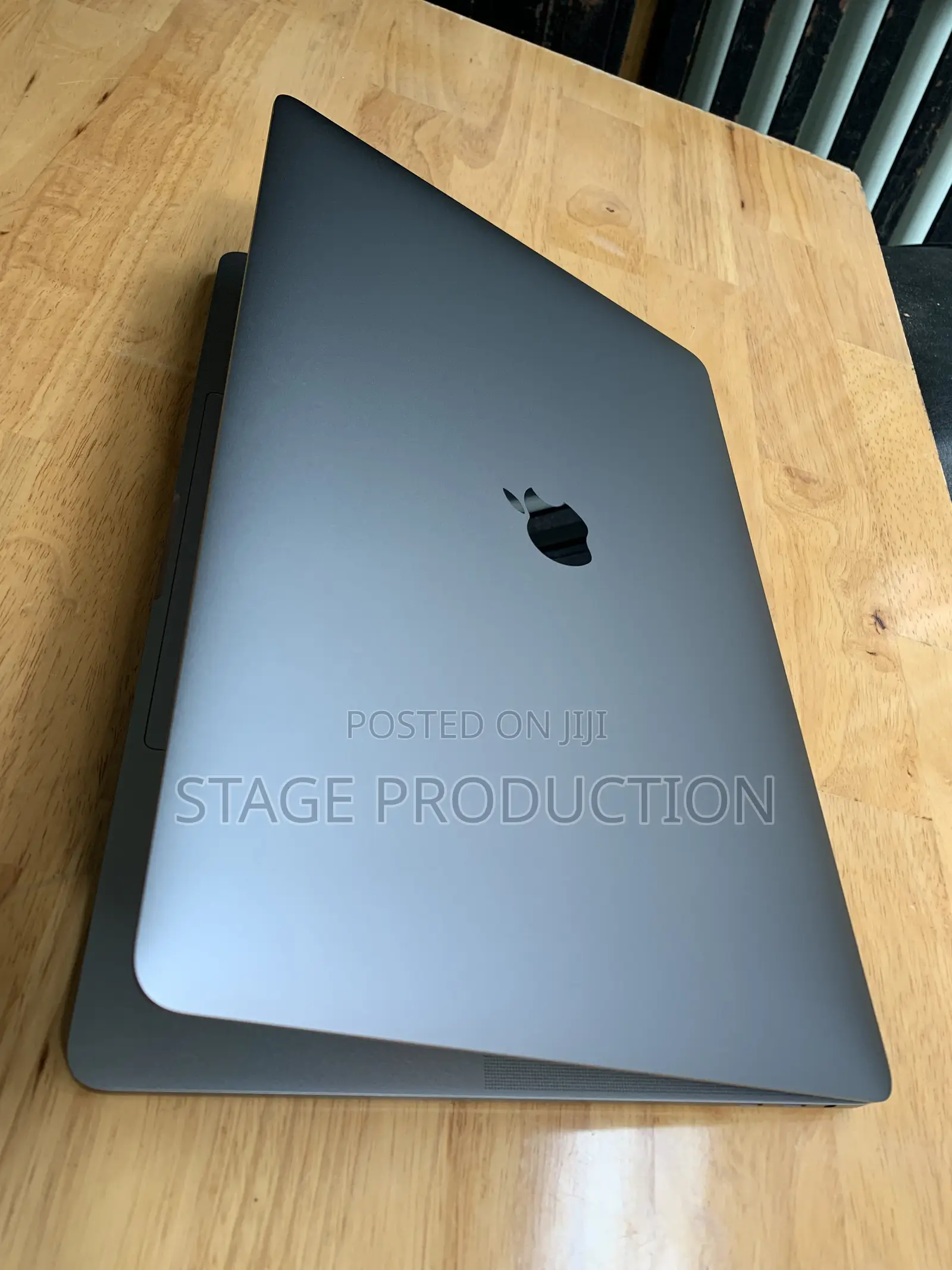 Laptop Apple MacBook Pro 2019 32GB Intel Core i9 SSD 512GB