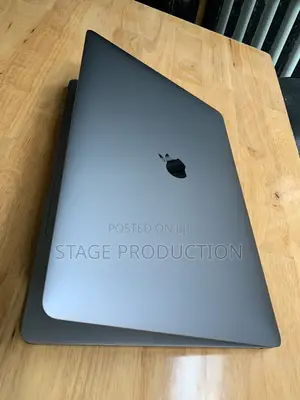 Laptop Apple MacBook Pro 2019 32GB Intel Core i9 SSD 512GB