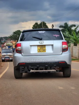 Toyota IST 2009 Silver