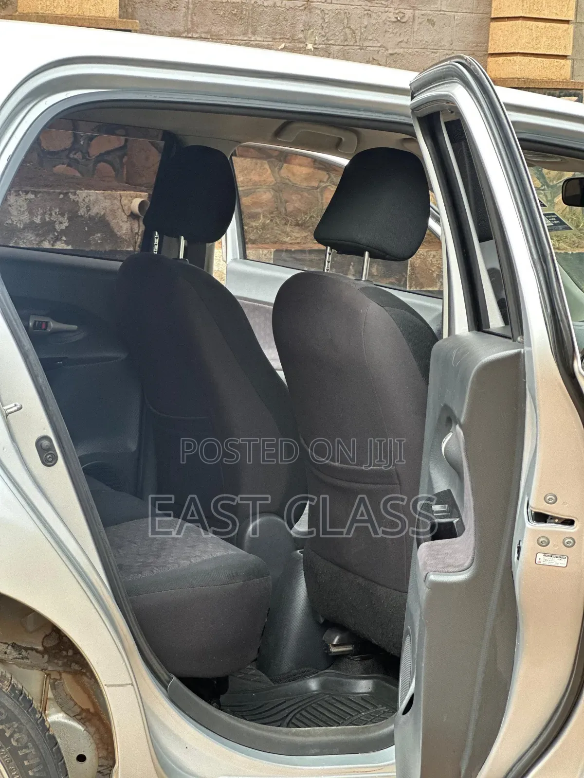 Toyota IST 2009 Silver