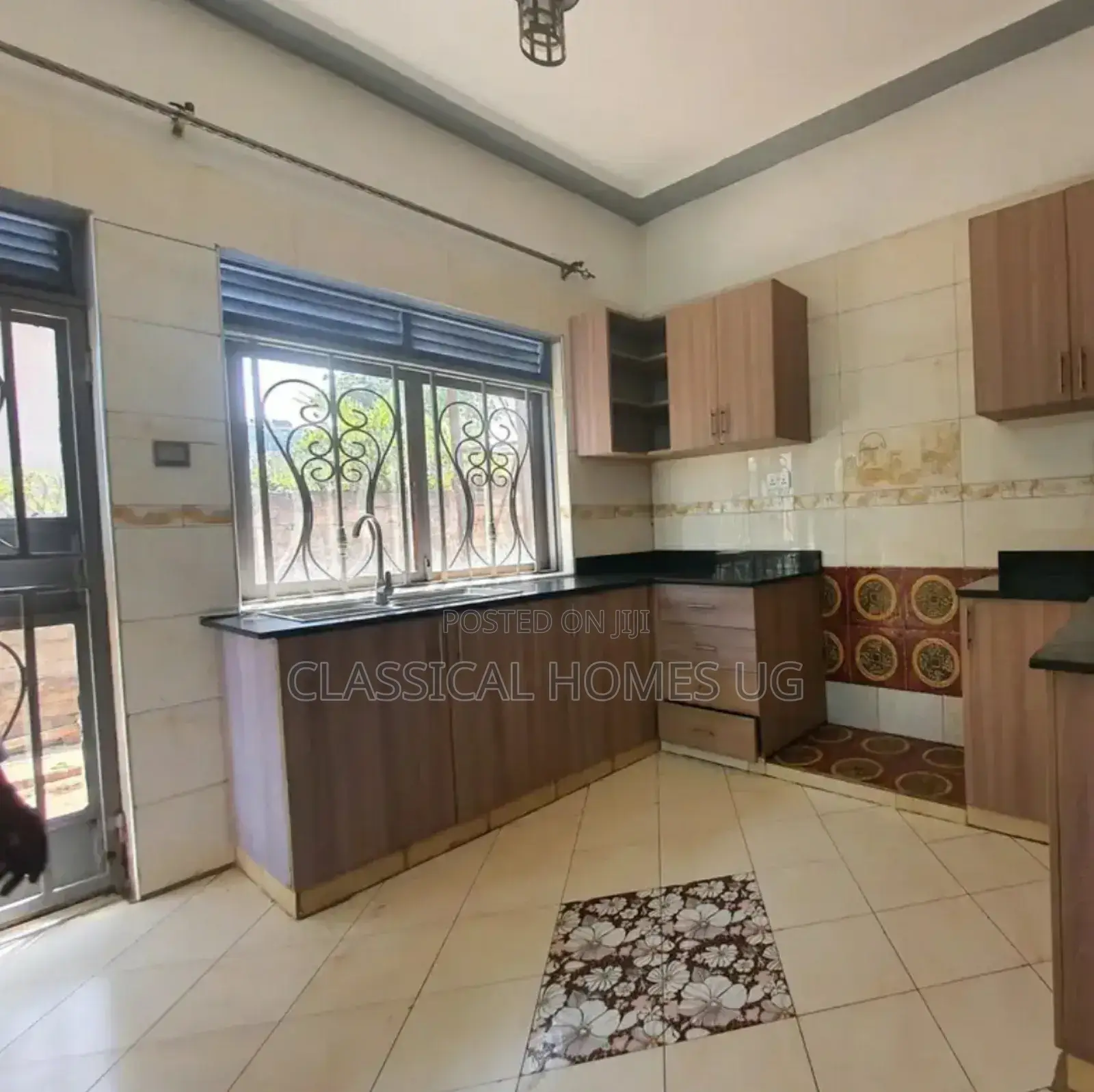 5bdrm Duplex in Naguru, Central Division for rent