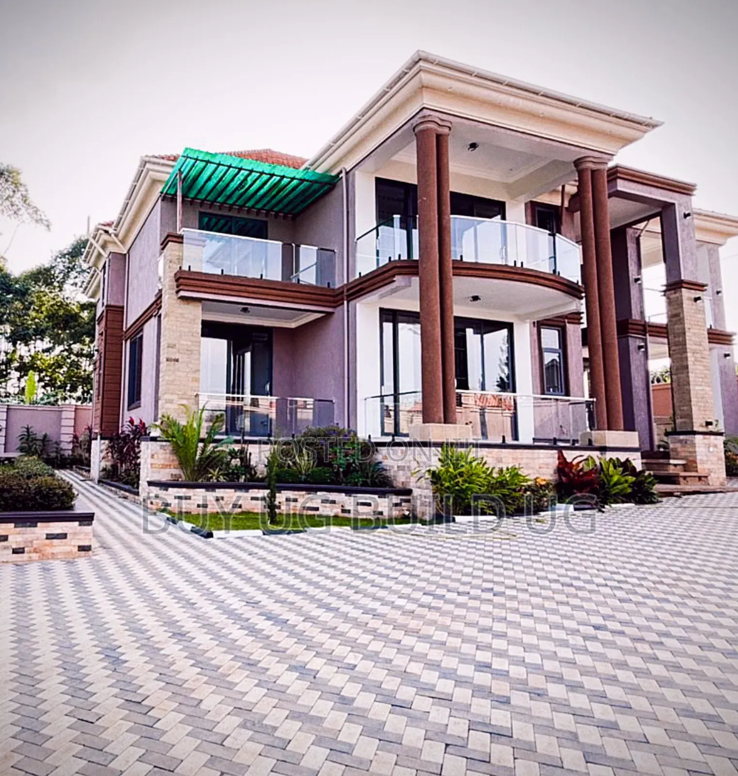 6bdrm Mansion in Kira Town for sale