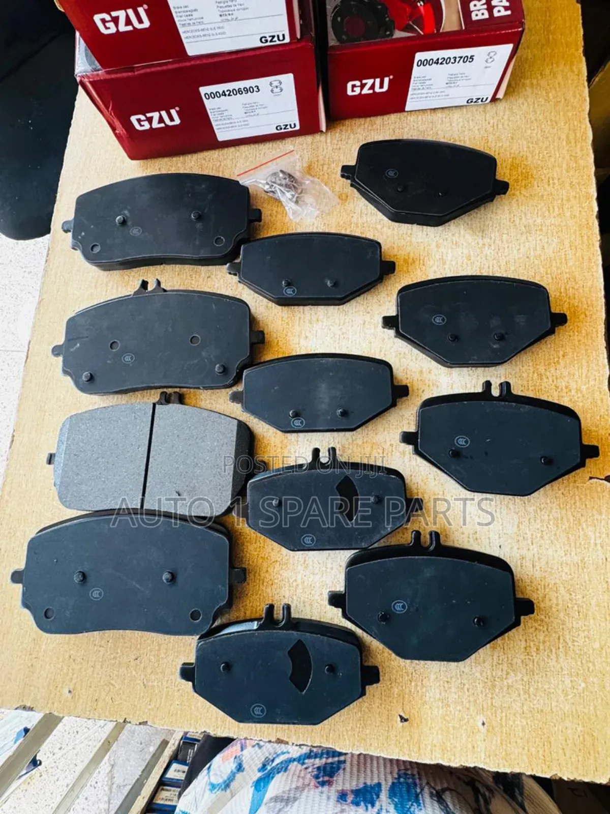 Front and Rear Brake Pads W167 Gle