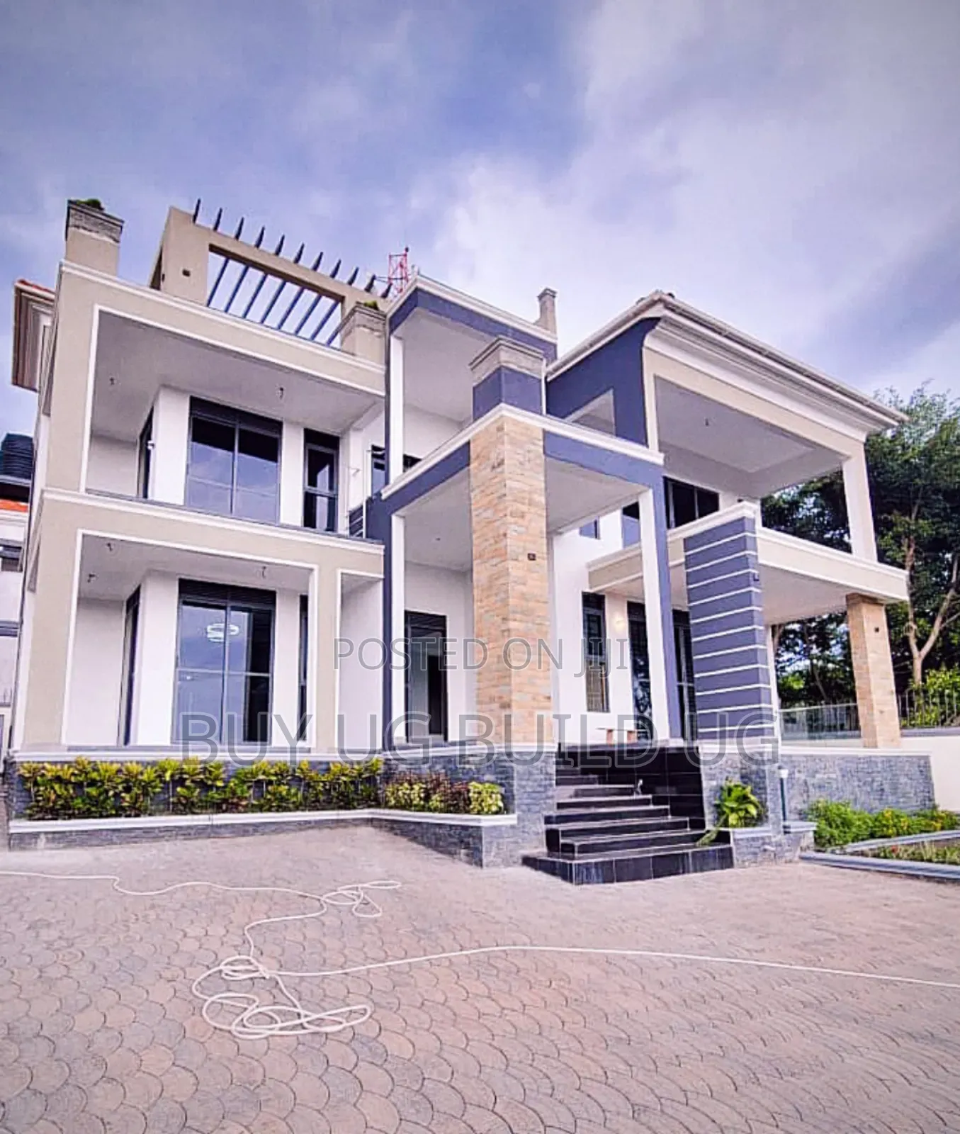 6bdrm Mansion in Kyanja Kampala, Kira for sale