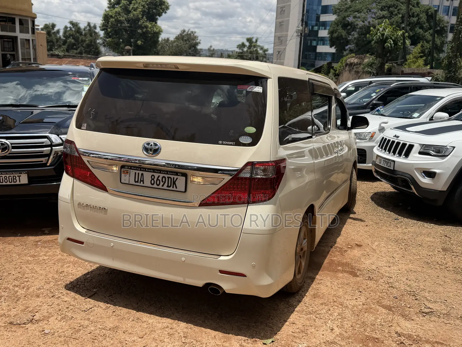 Toyota Alphard 2014 White