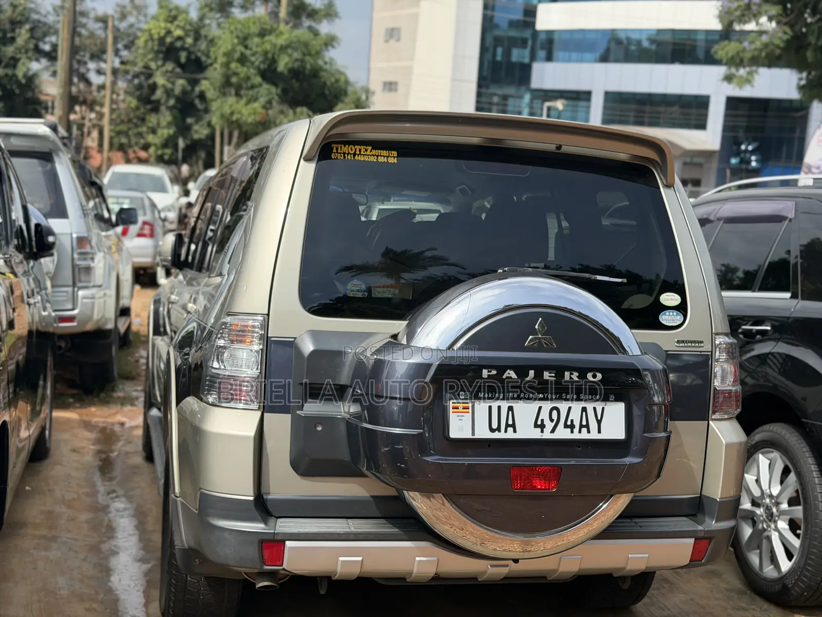 Mitsubishi Pajero 2010 Green
