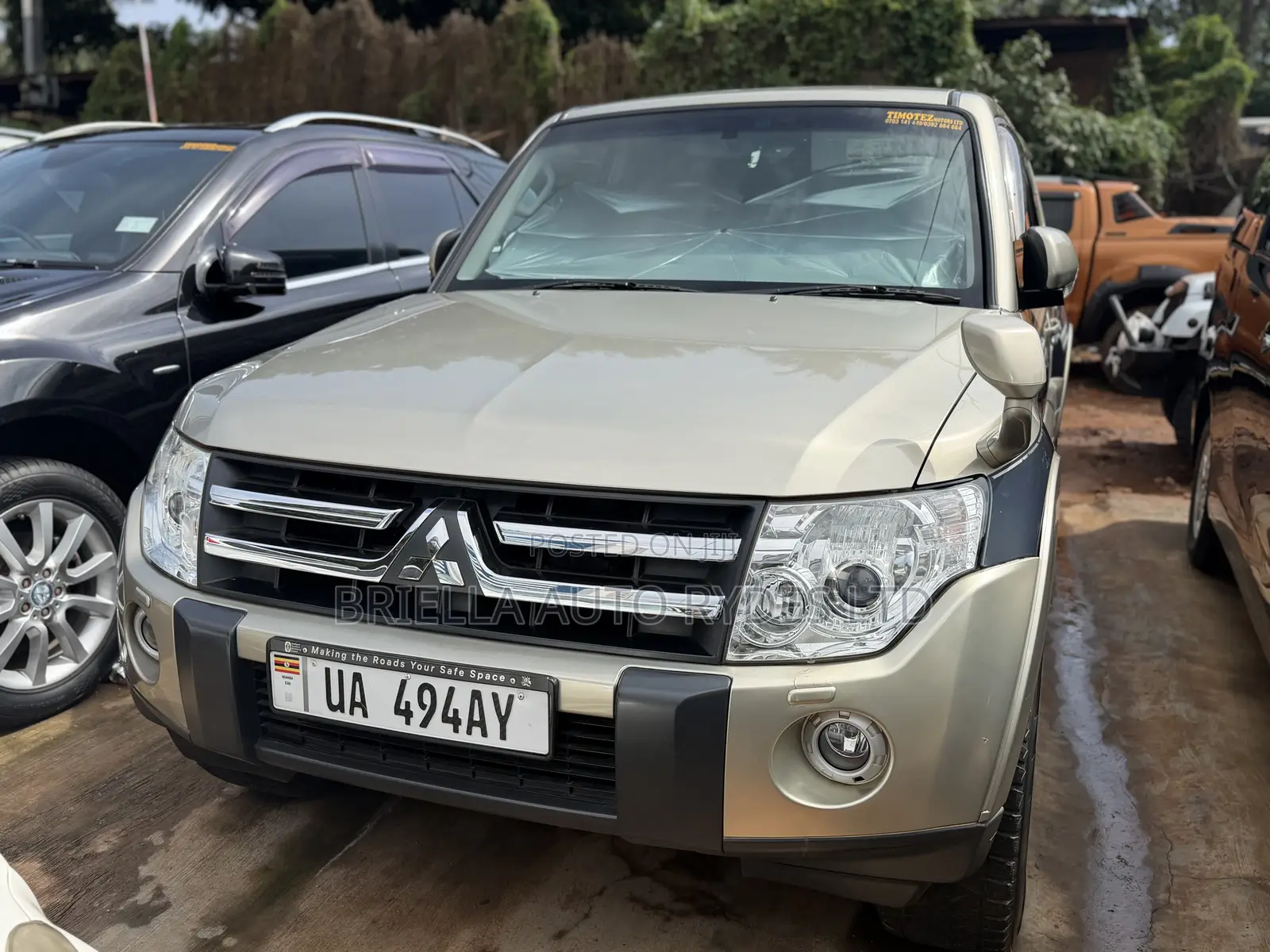 Mitsubishi Pajero 2010 Green