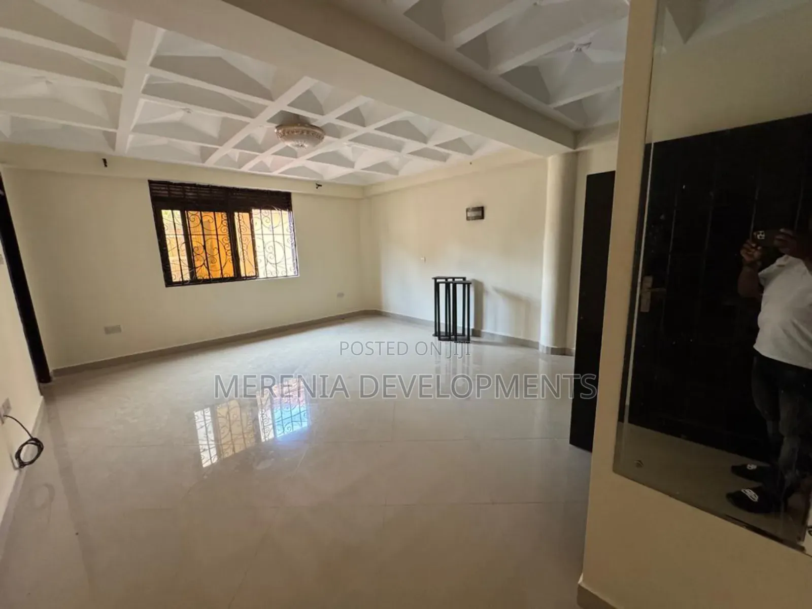3bdrm Apartment in Bunga, Makindye for sale