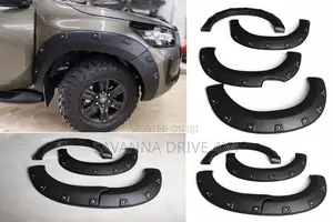 Hilux Revo Fenders