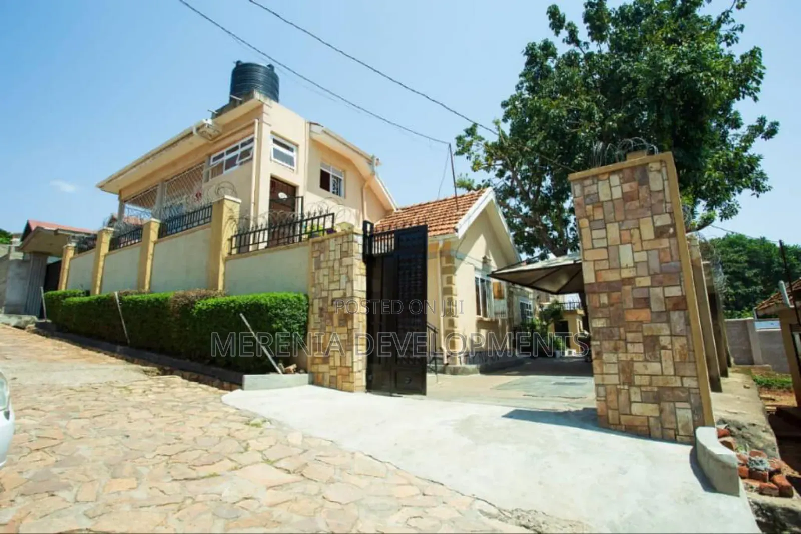 4bdrm House in Muyenga, Makindye for sale