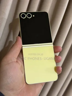New Samsung Galaxy Z Flip6 256 GB Yellow