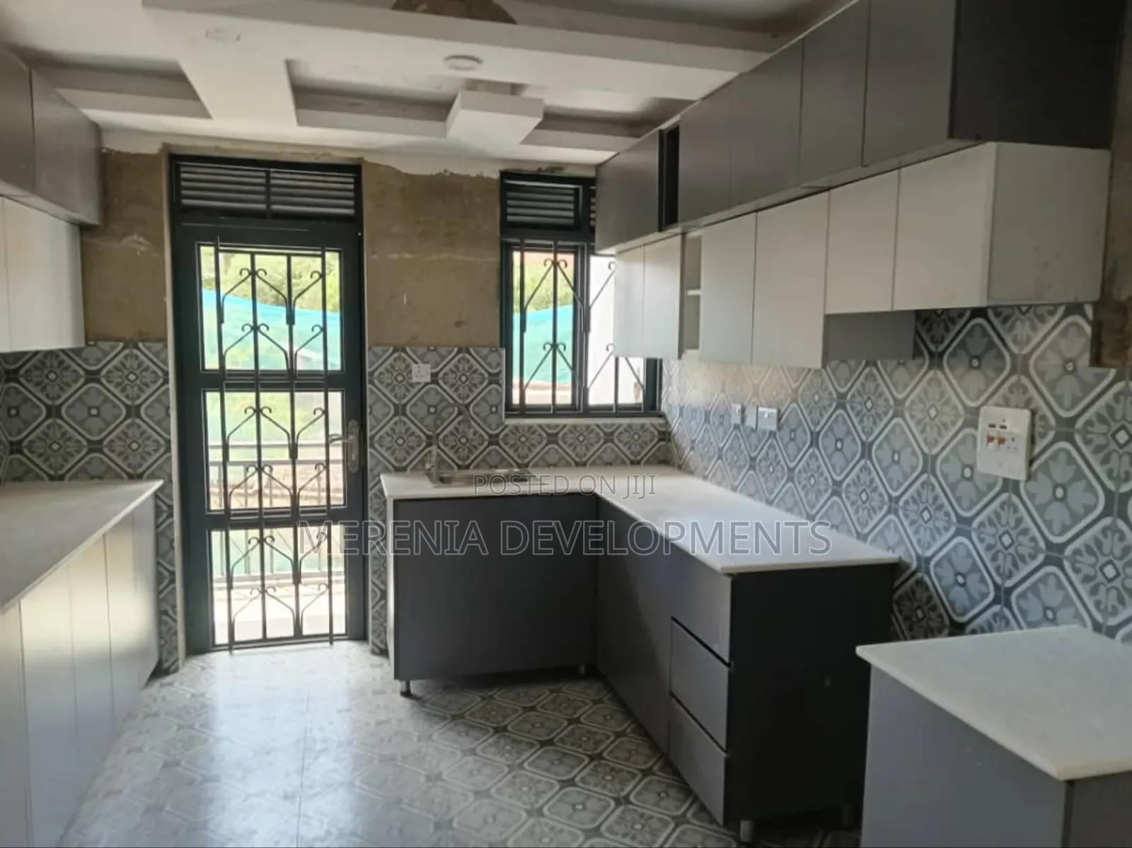 2bdrm Apartment in Muyenga, Makindye for sale