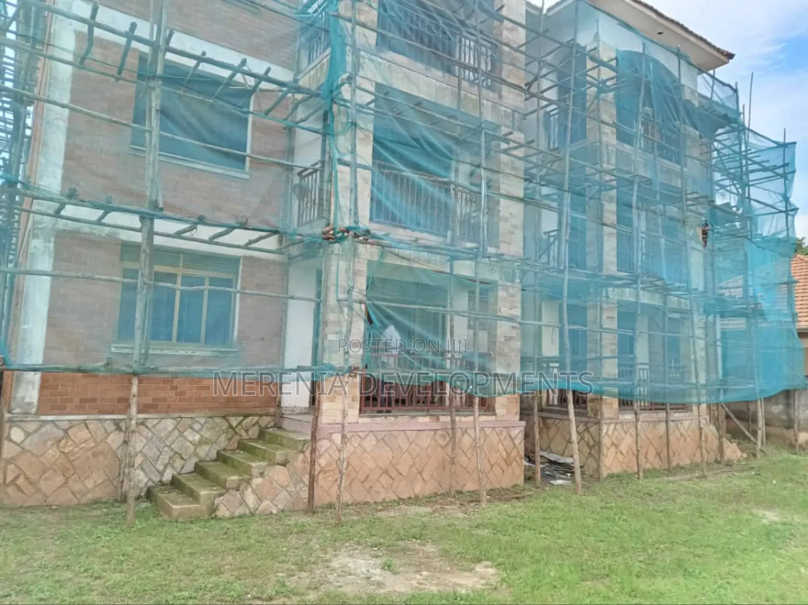 2bdrm Apartment in Muyenga, Makindye for sale