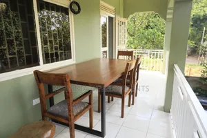 5bdrm House in Buziga, Makindye for sale