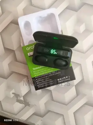 Oraimo Buds With an Inbuilt Power Bank