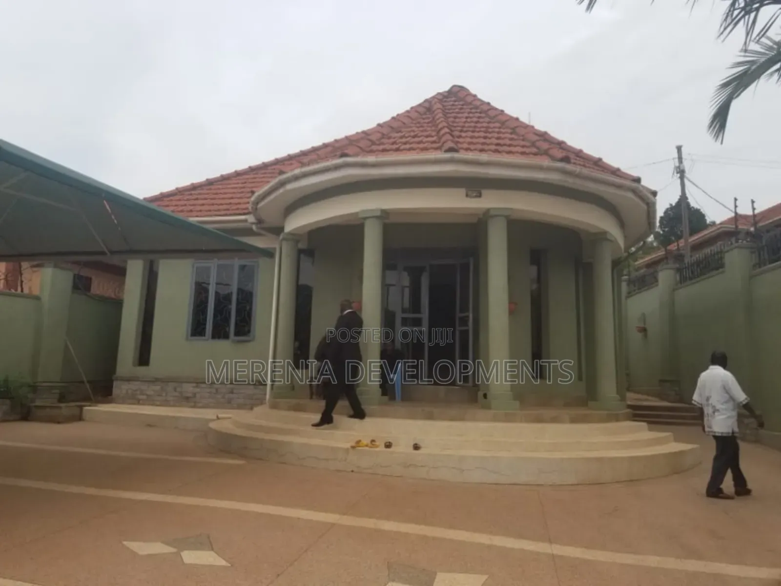 4bdrm House in Buziga, Makindye for sale