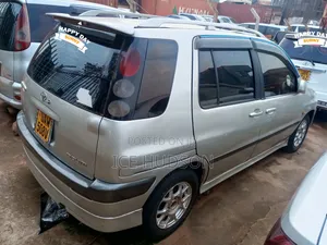 Toyota Raum 2003 Gray