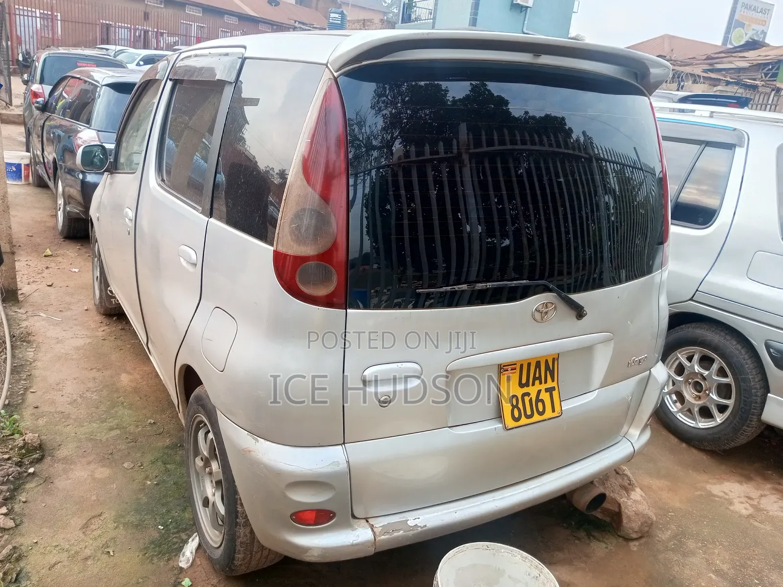 Toyota Fun Cargo 2003 White