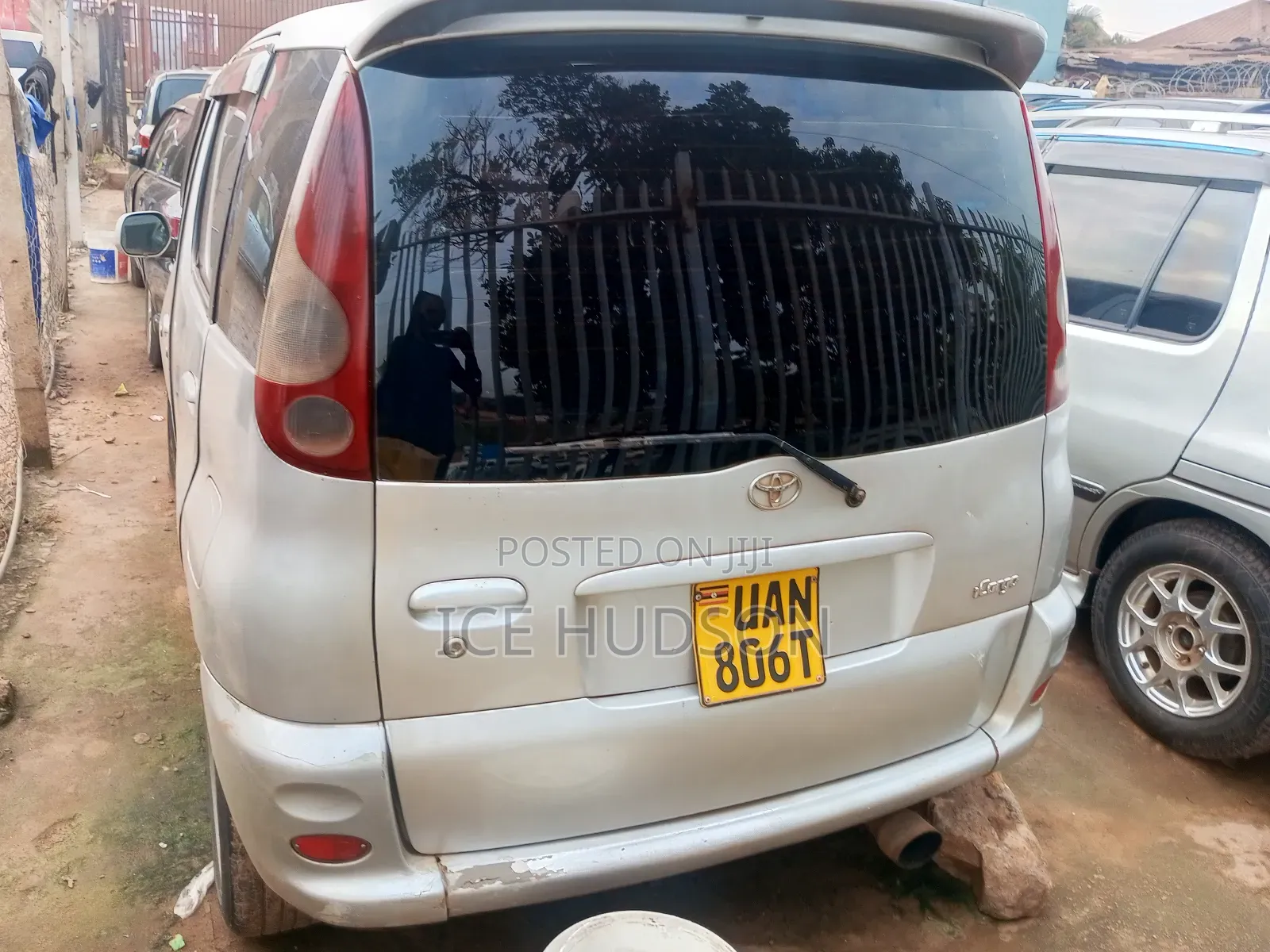 Toyota Fun Cargo 2003 White
