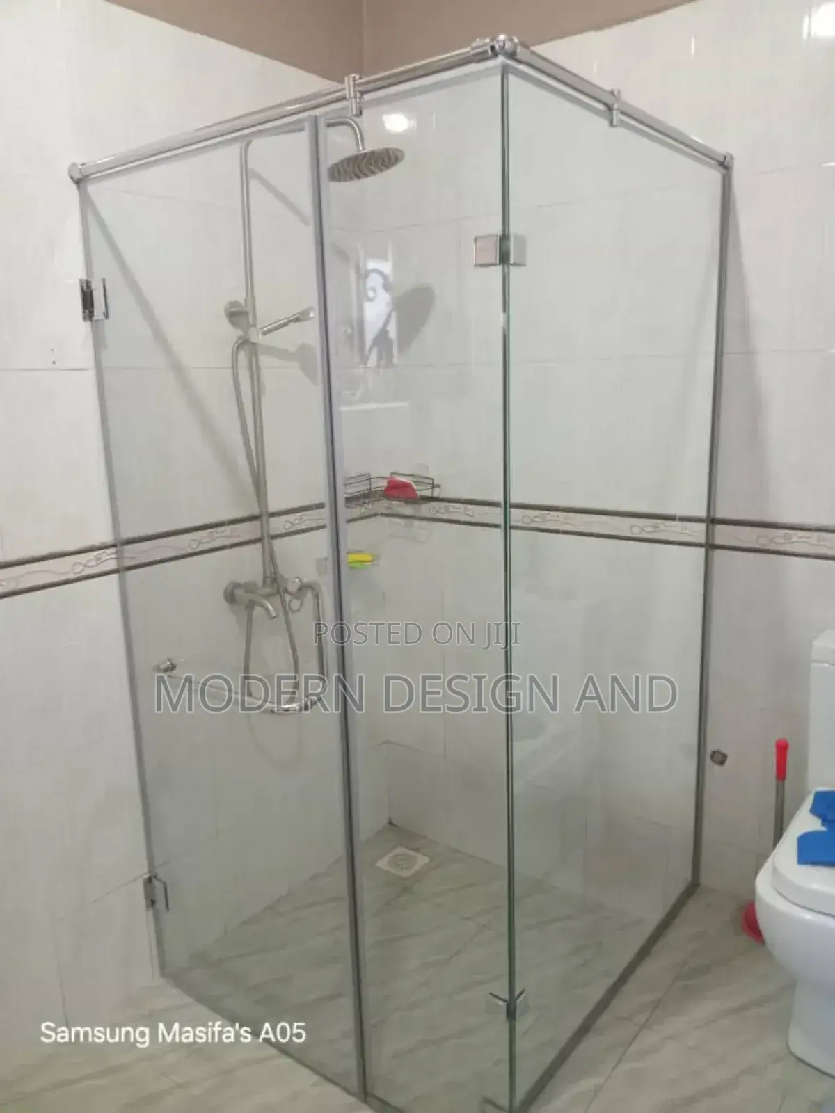 Bathroom Glass Partitions and Sliding