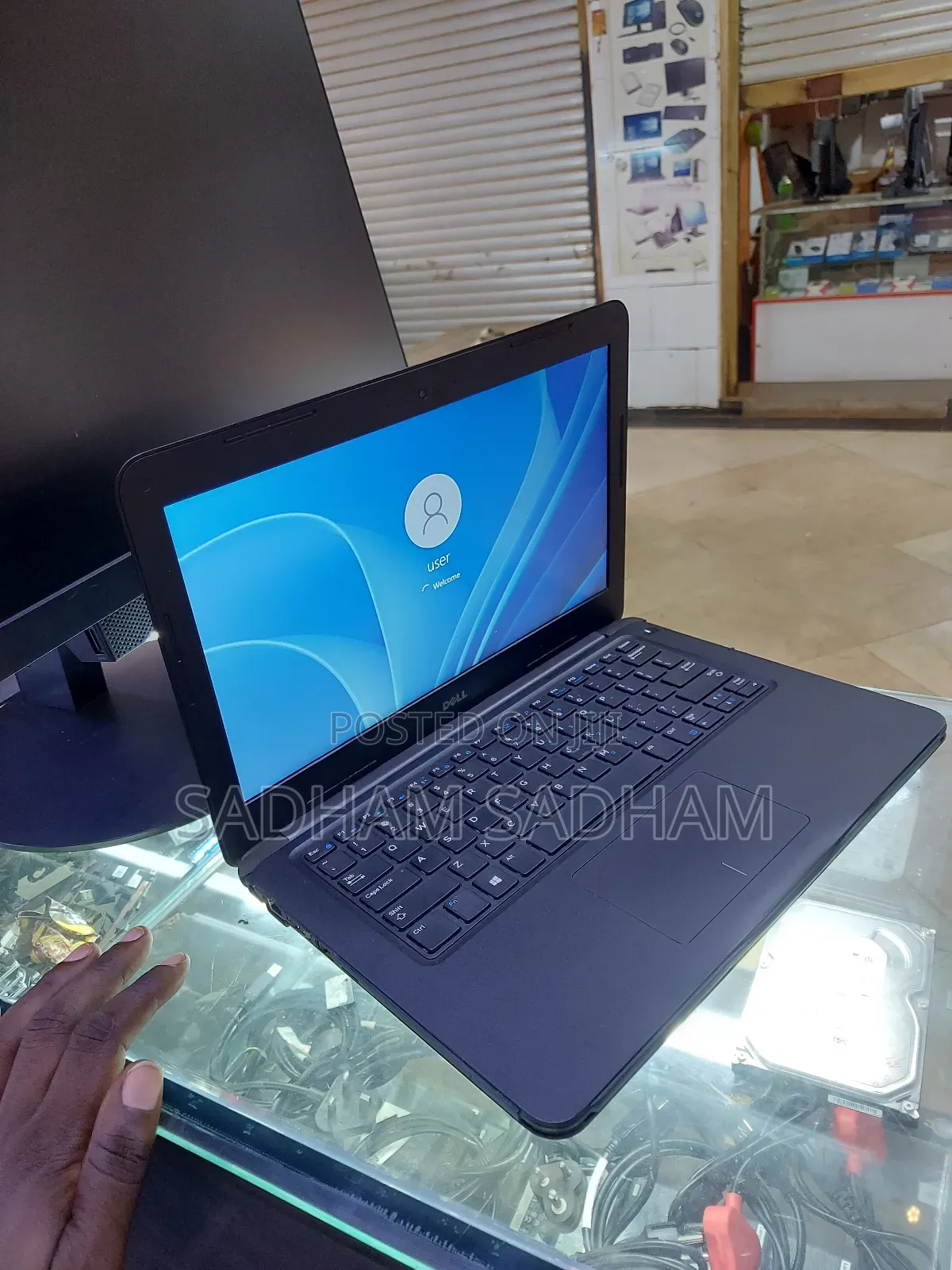 Laptop Dell Latitude 3380 4GB Intel Core i3 HDD 500GB