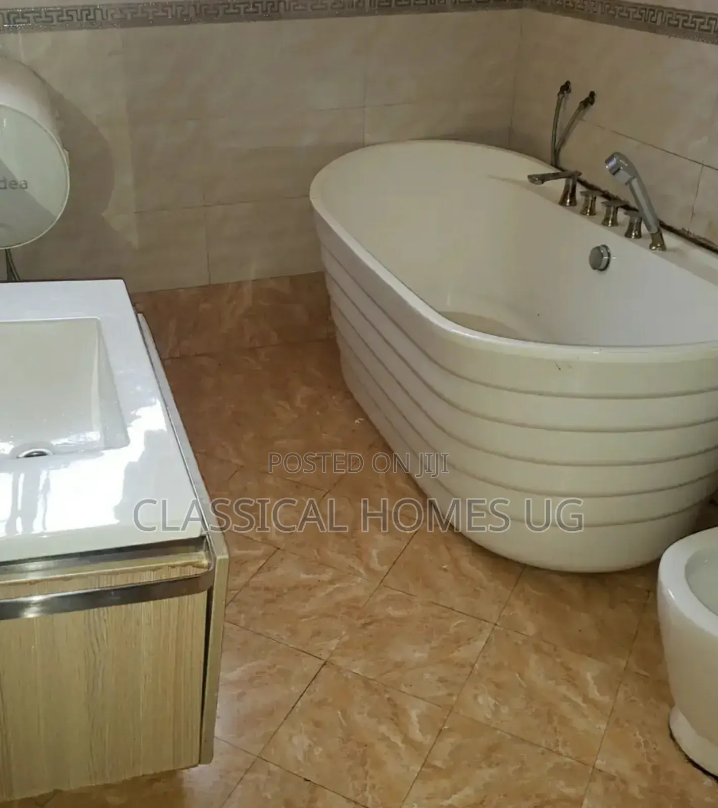 3bdrm Bungalow in Luzira, Central Division for rent