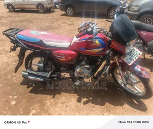 Bajaj Boxer 125 2023 Red
