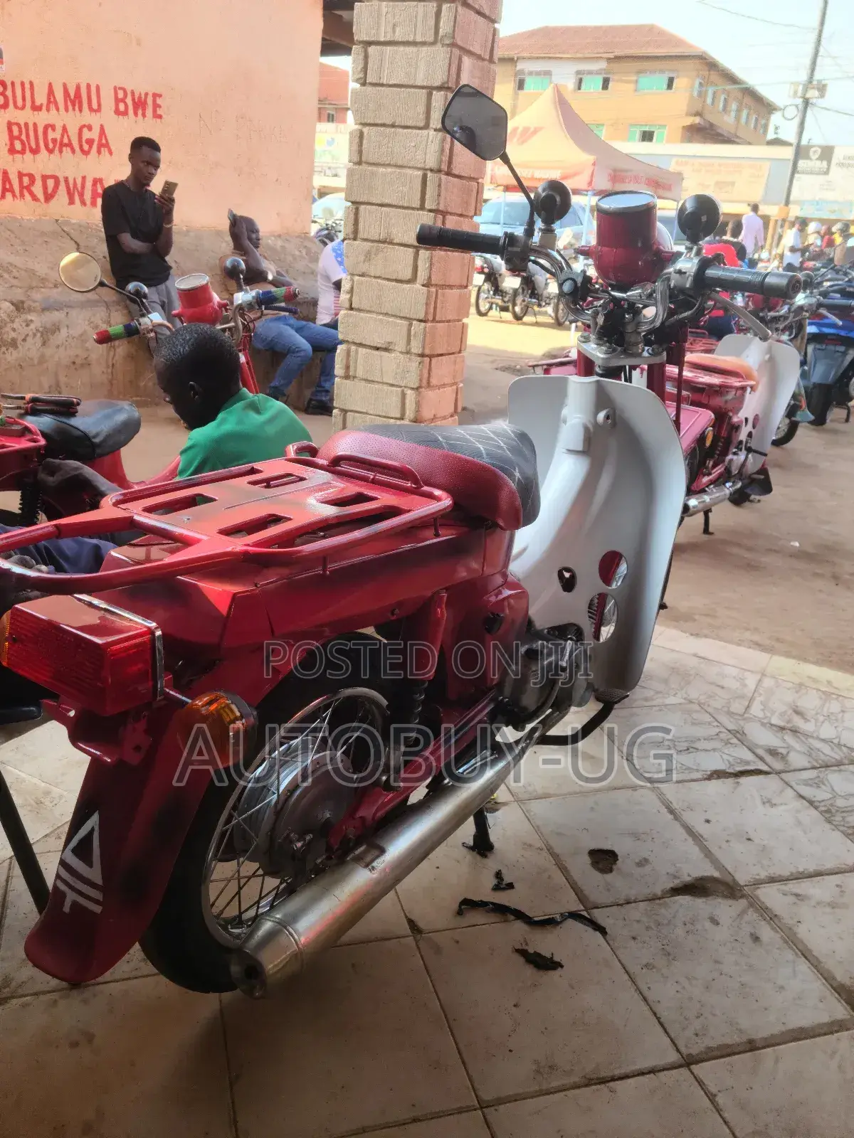 Suzuki 2001 Red
