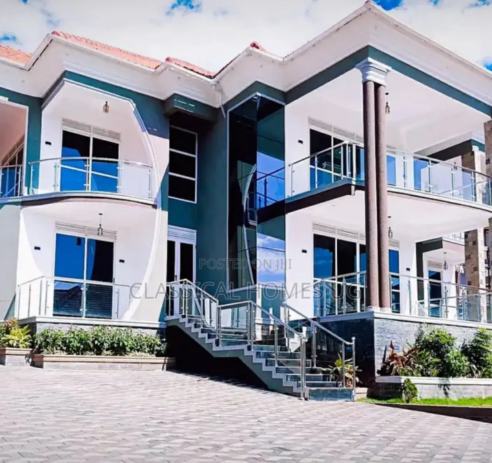 5bdrm Duplex in Lubowa Entebbe Road, Central Division for rent