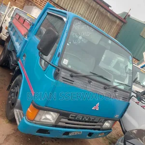 Mmitshubishi Canter Tipper Versatile Truck