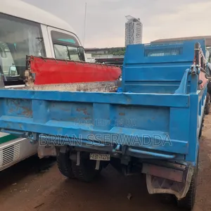 Mmitshubishi Canter Tipper Versatile Truck