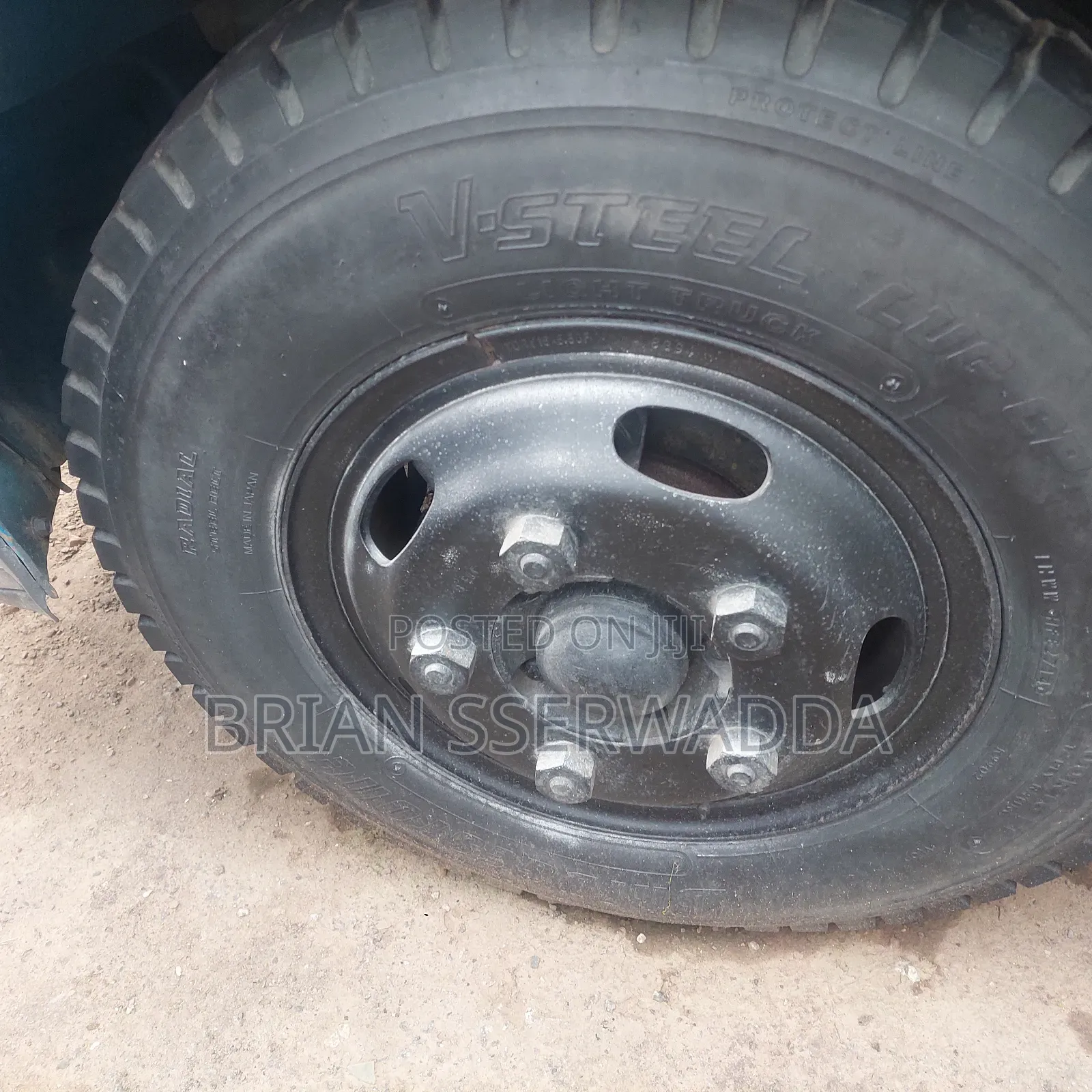 Mmitshubishi Canter Tipper Versatile Truck