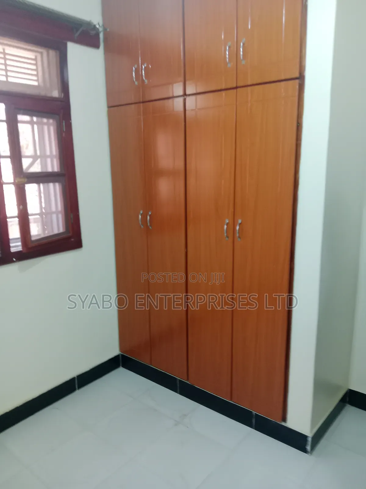 3bdrm Apartment in Nabuti Road, Mukono TC for rent