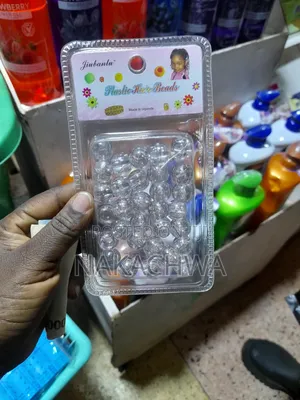 40 Pieces of Kit Beads for Girs