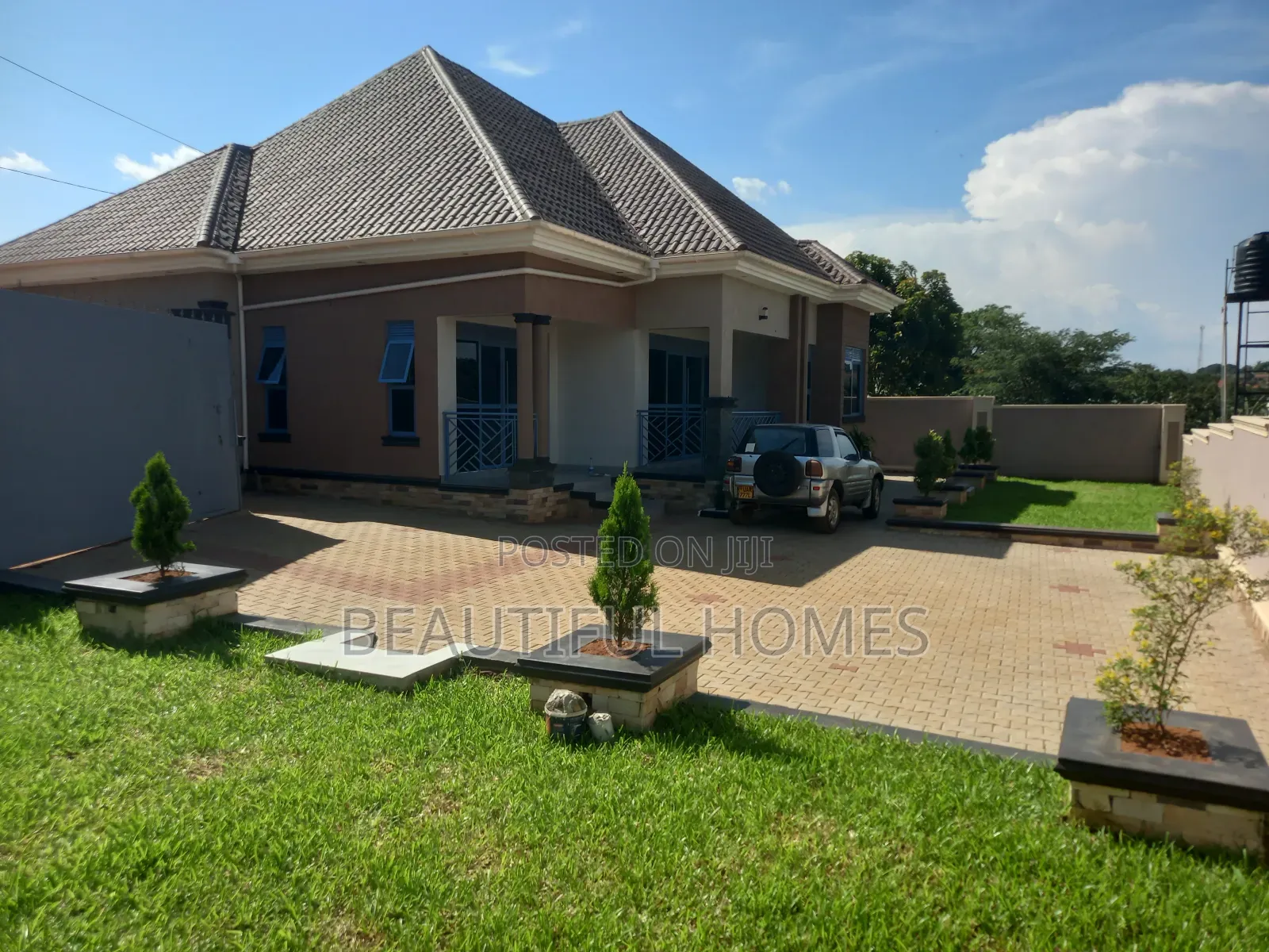 Furnished 4bdrm House in Kira for sale