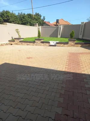 Furnished 4bdrm House in Kira for sale