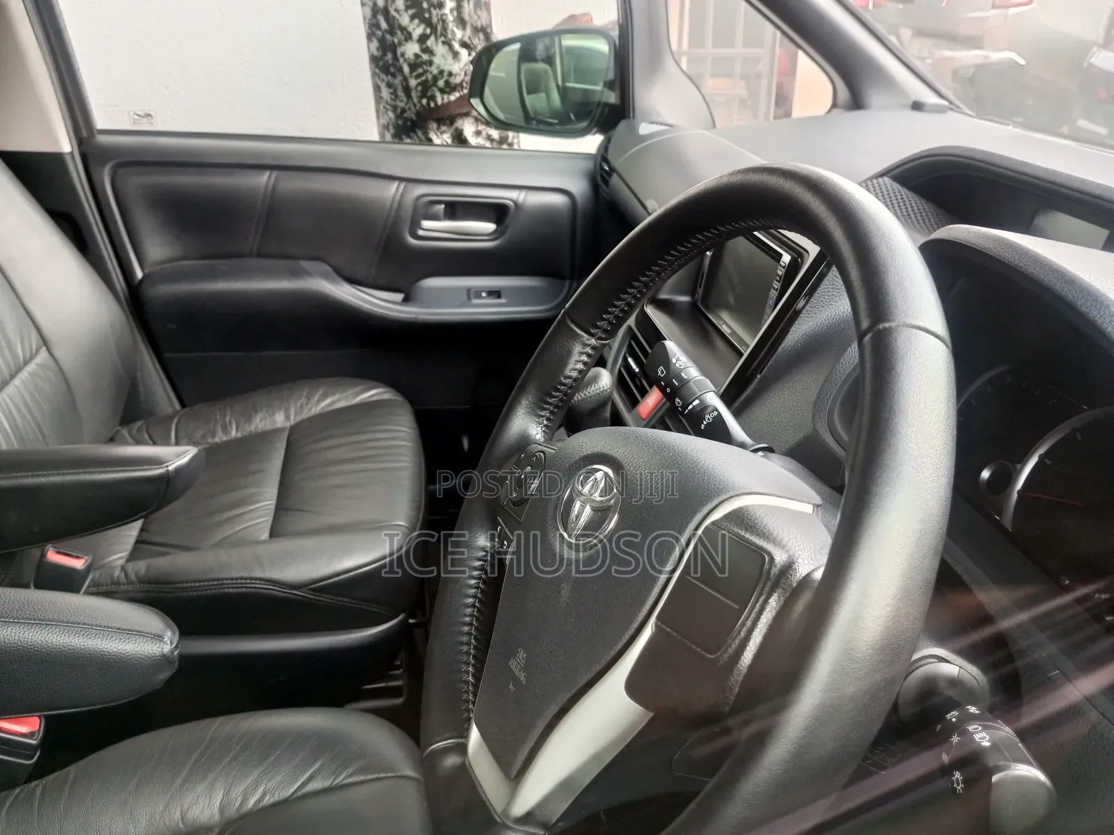 Toyota Noah 2016 Black