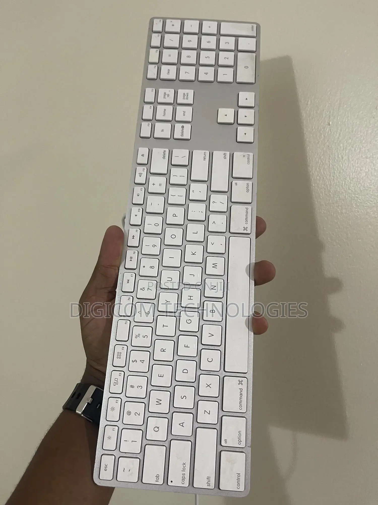 Apple Keyboard Slightly Used With 2 Usb Ports