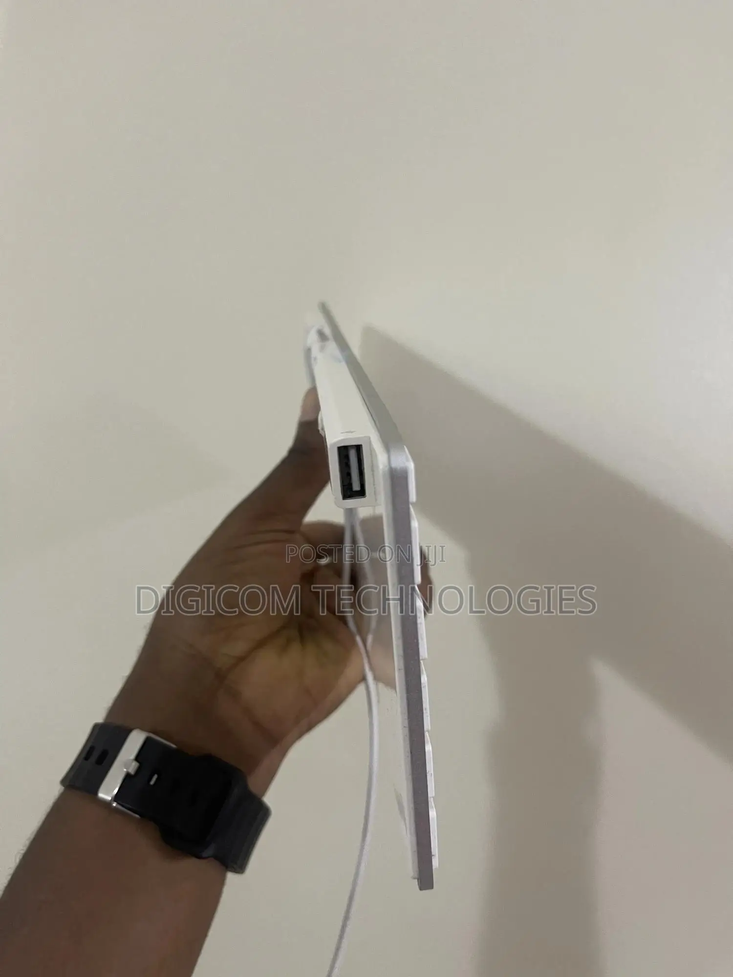 Apple Keyboard Slightly Used With 2 Usb Ports