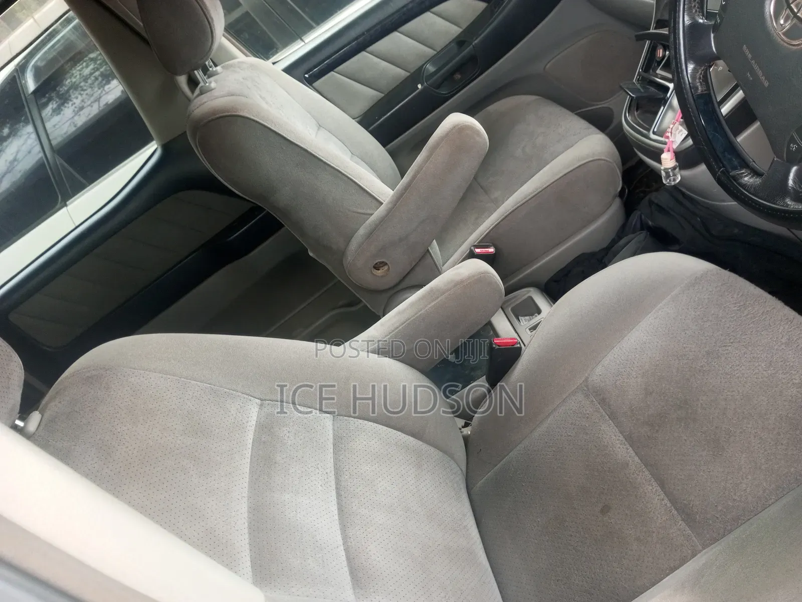 Toyota Alphard 2004 White