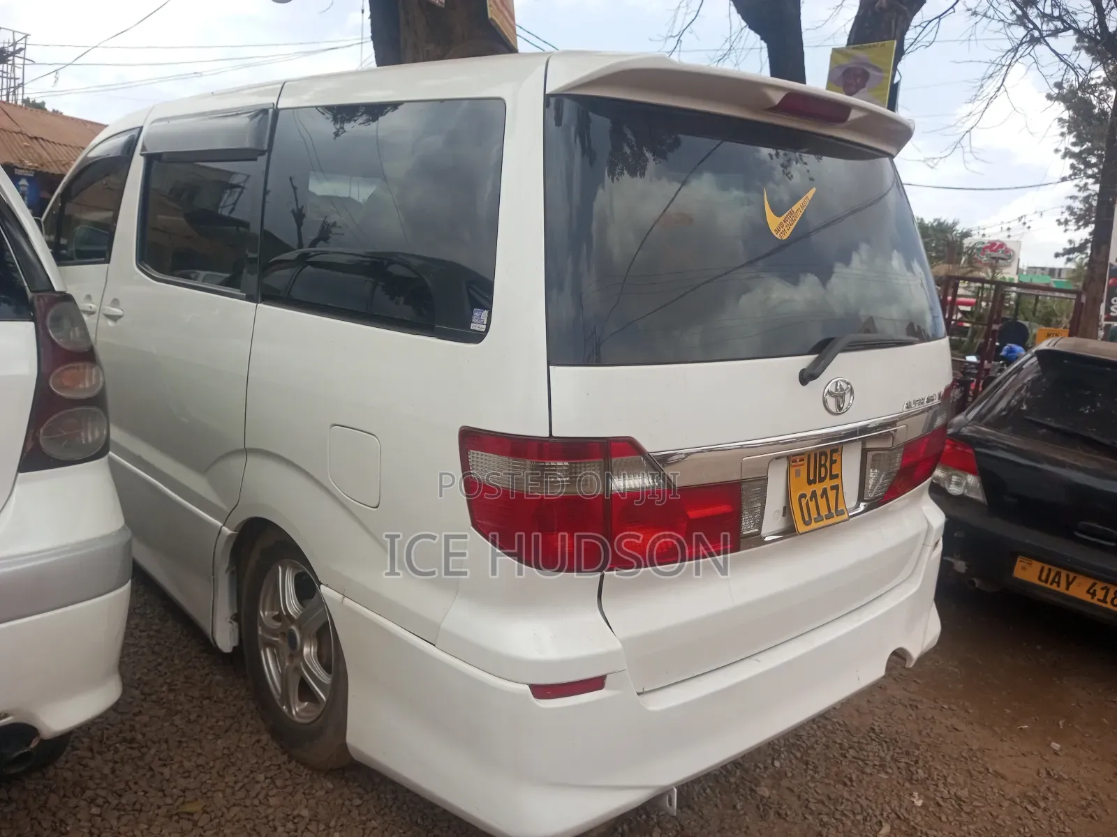 Toyota Alphard 2004 White
