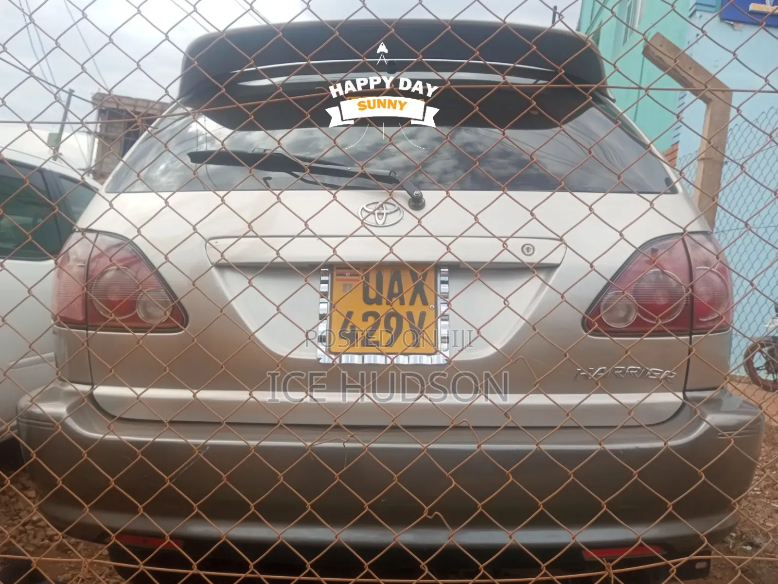 Toyota Harrier 2001 Gold