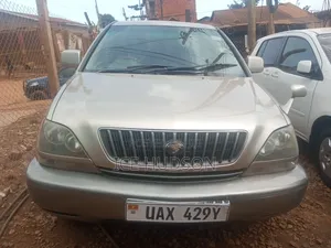 Toyota Harrier 2001 Gold
