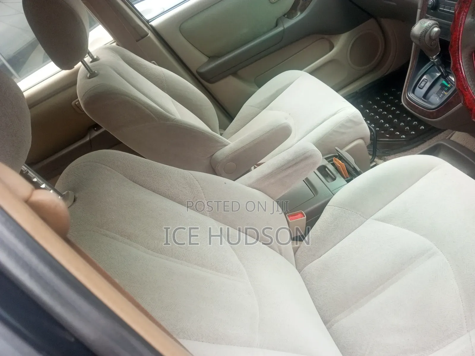 Toyota Harrier 2001 Gold
