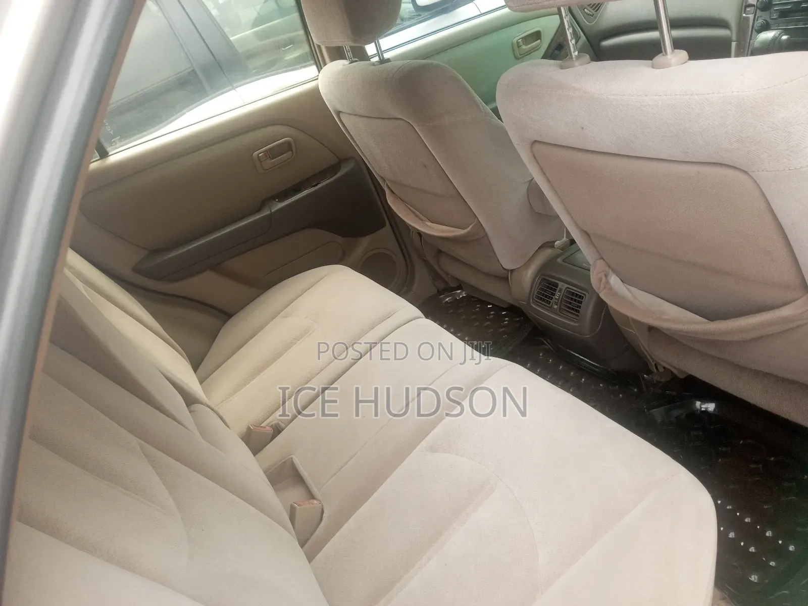 Toyota Harrier 2001 Gold