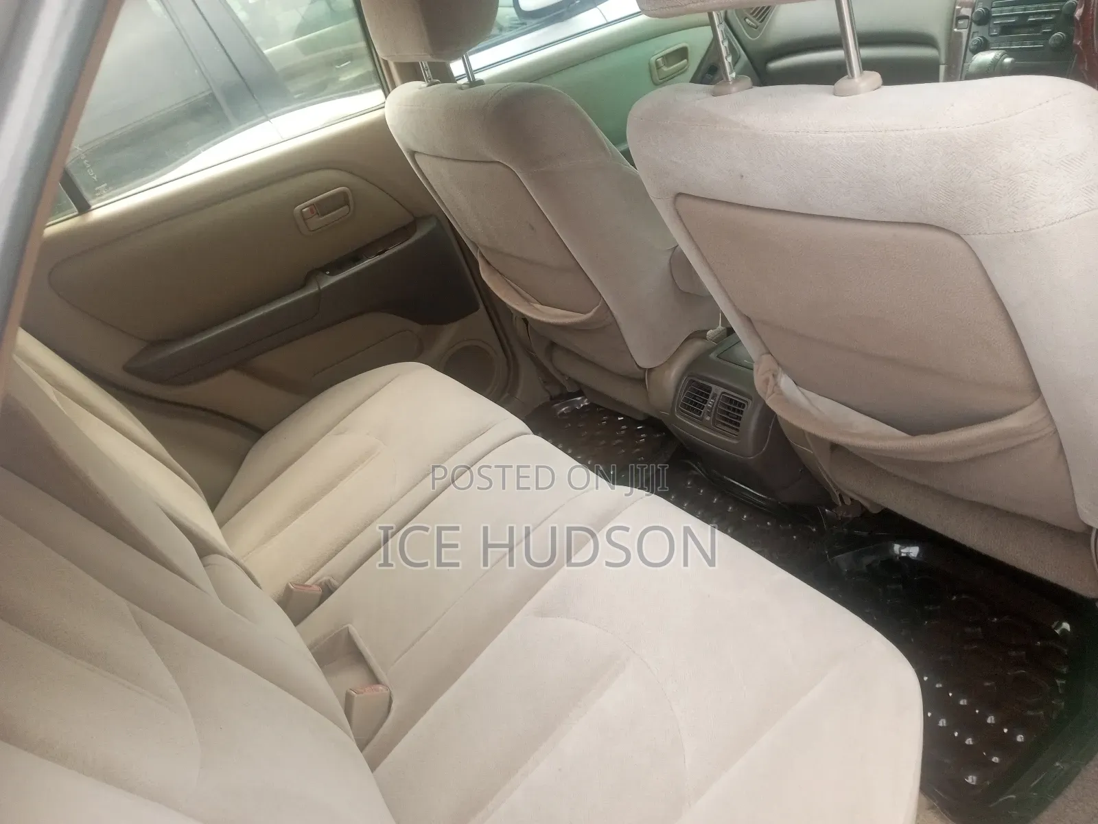 Toyota Harrier 2001 Gold
