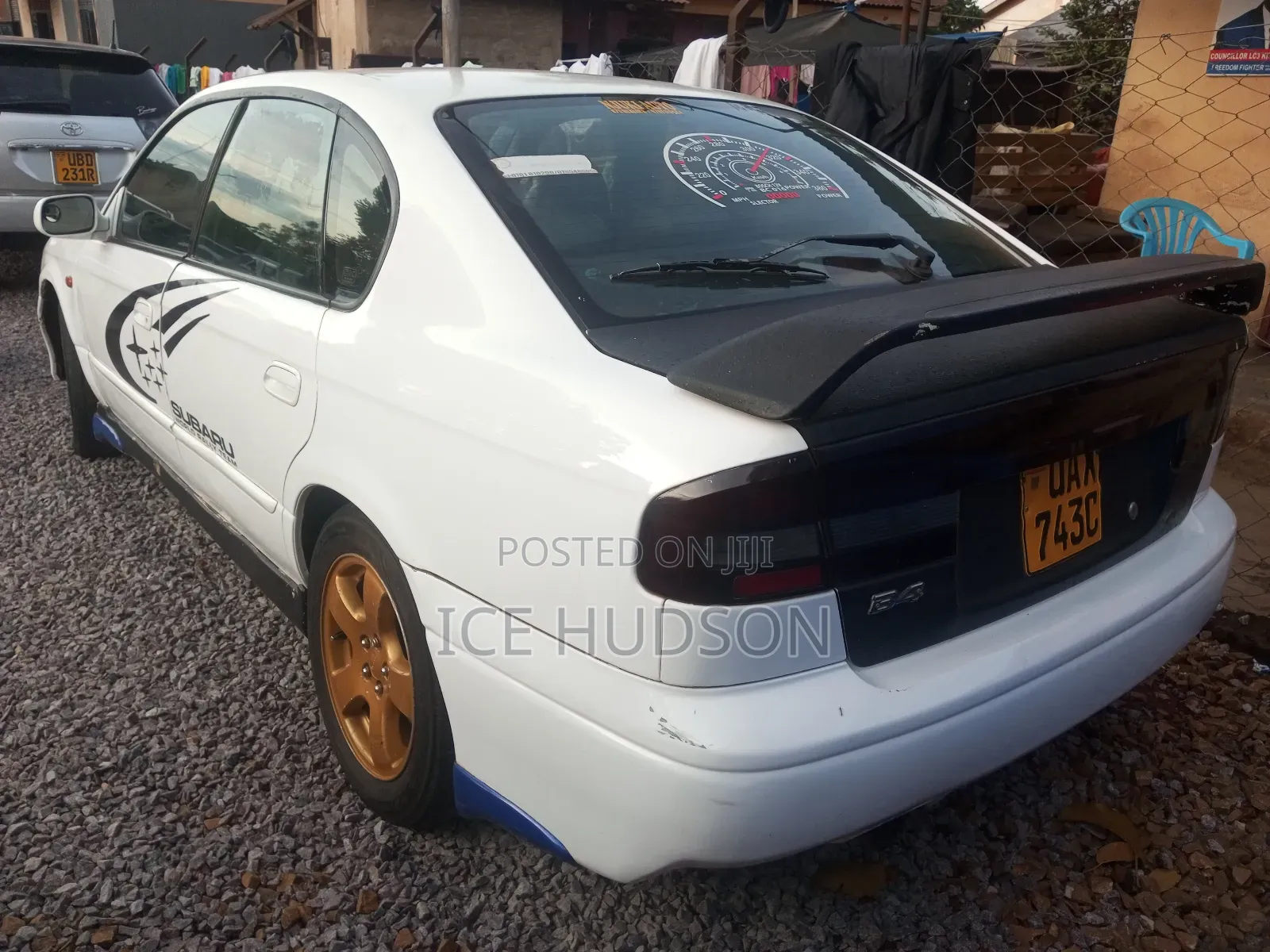 Subaru Legacy 2000 White