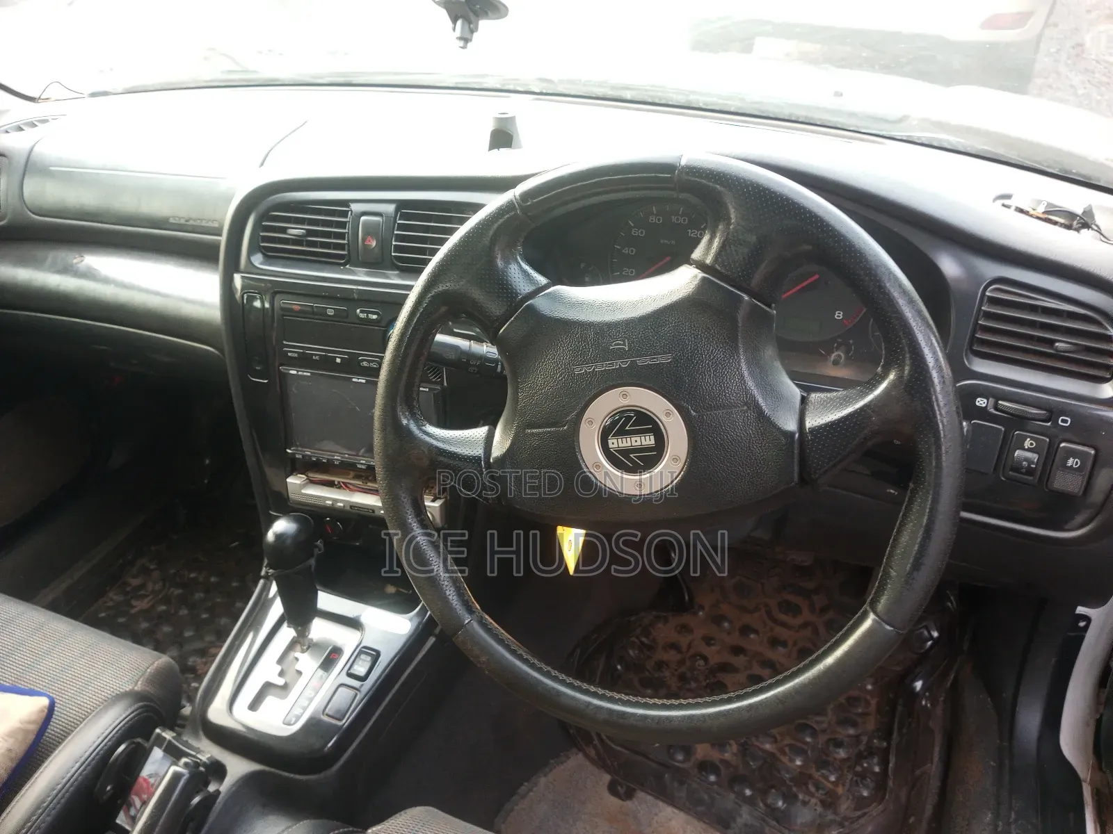 Subaru Legacy 2000 White