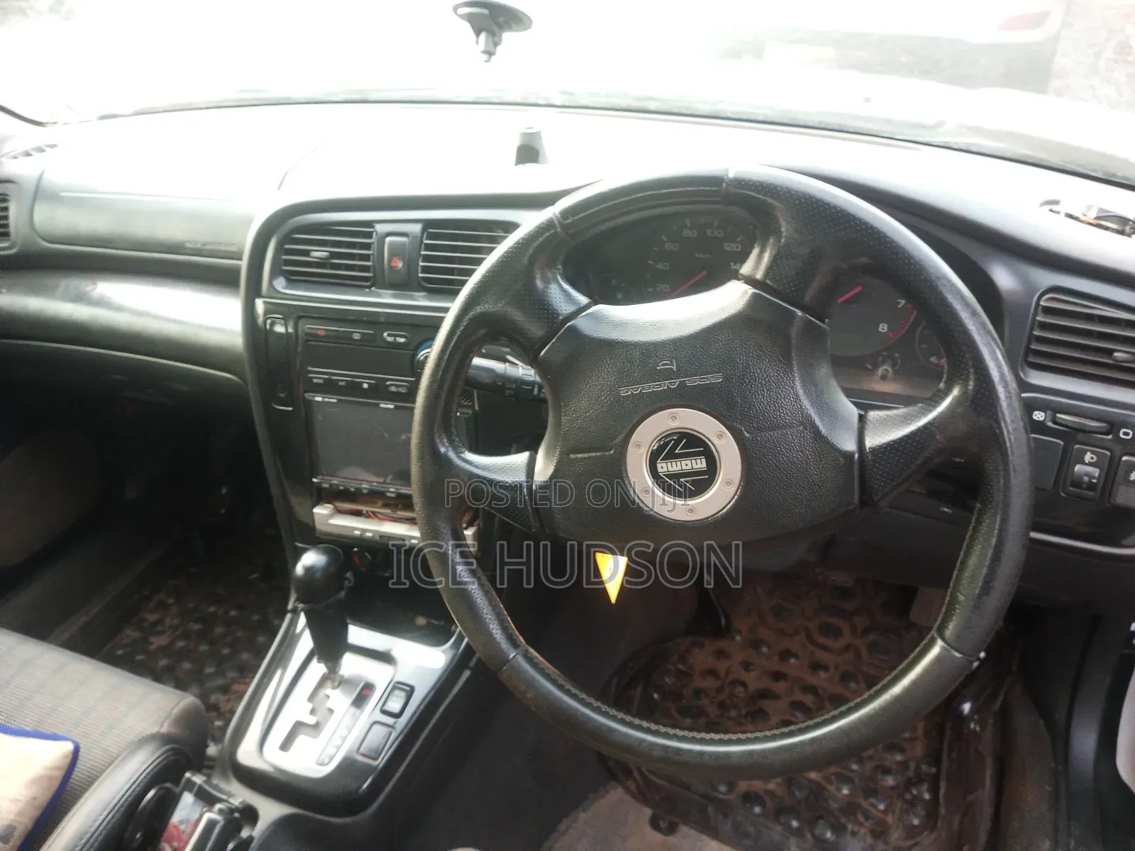 Subaru Legacy 2000 White